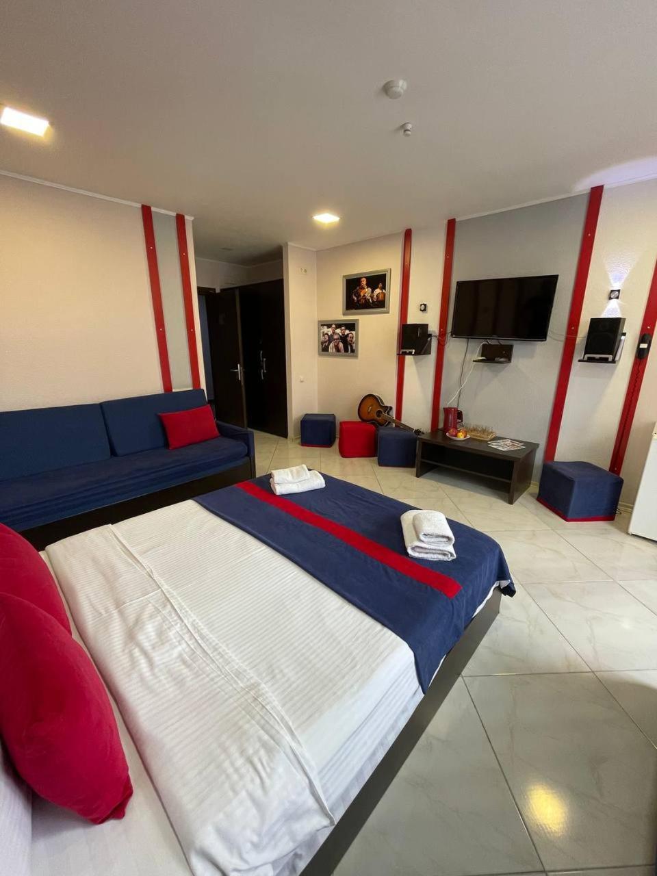 Rock Hotel First Line บาทูมิ ภายนอก รูปภาพ