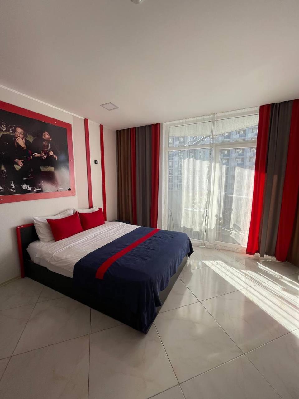 Rock Hotel First Line บาทูมิ ภายนอก รูปภาพ