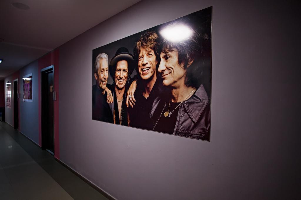 Rock Hotel First Line บาทูมิ ภายนอก รูปภาพ
